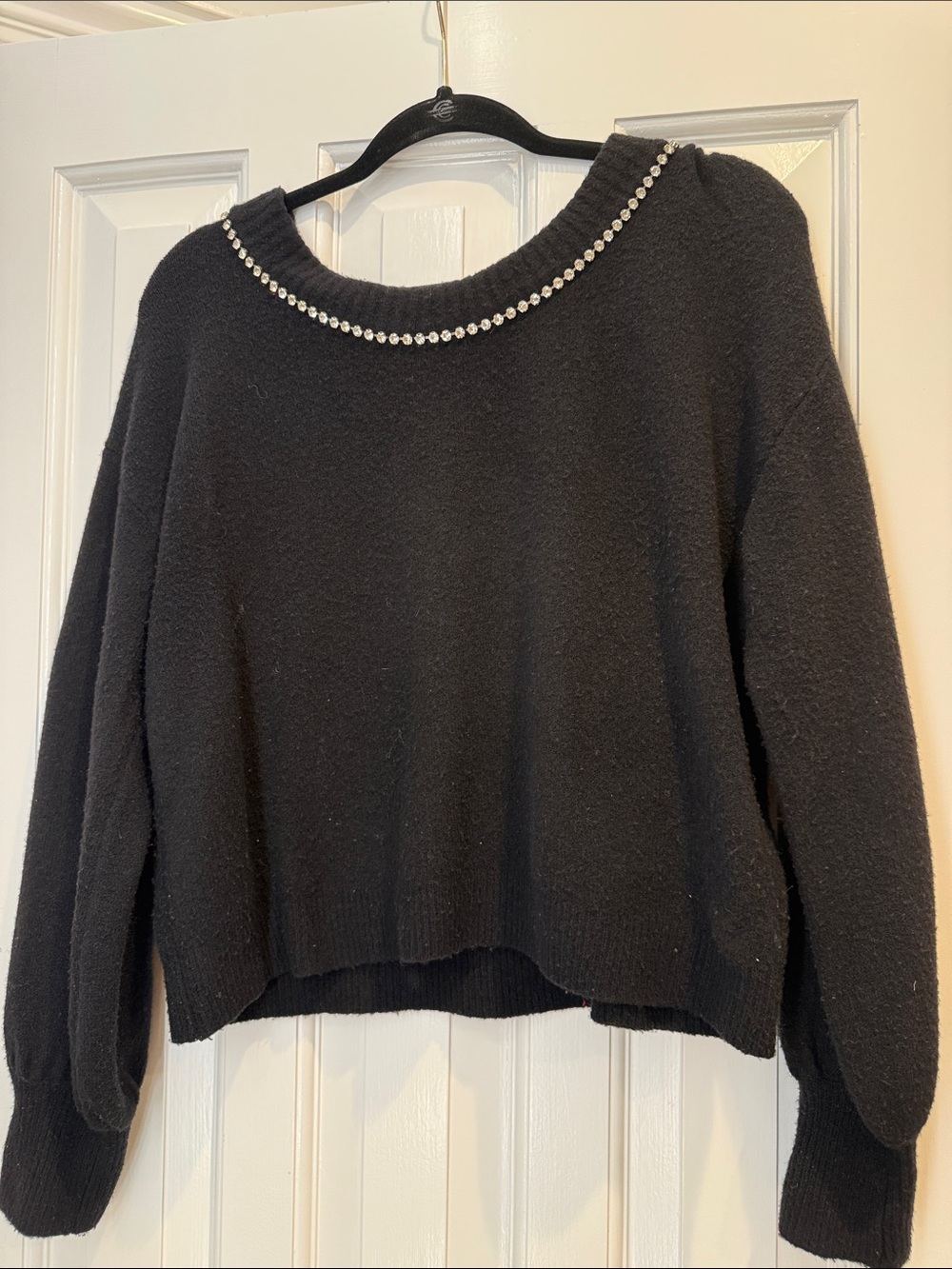 Express size medium Black V-Neck Sweater with Crystal Bow Accent - Picture 3 of 3